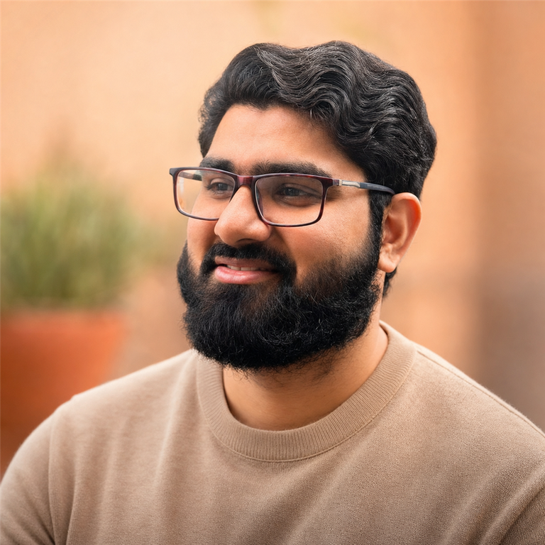 Muneeb Hussain, fractional CTO and AI advisor